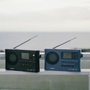 De Sangean WFR-28BT FM/AM Bluetooth Internetradio is verkrijgbaar in 2 kleuren. 