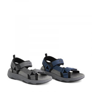 De Travelin' Heren Sandalen Rensvik is verkrijgbaar in 2 kleuren.