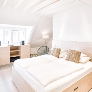 Verblijf in een sfeervolle SUITE in het gezellige Nes op Ameland incl. ontbijt! Verblijf in een sfeervolle SUITE in het gezellige Nes op Ameland incl. ontbijt!