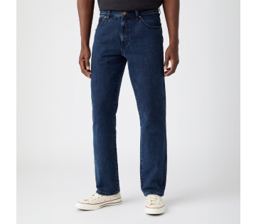 De voorzijde van de Wrangler Texas Coal Blue Stone