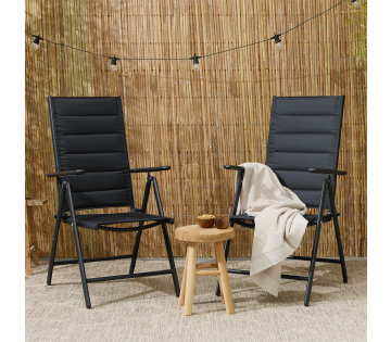 Set van 2 909 Outdoor Premium Tuinstoelen met Padding. Set van 2 909 Outdoor Premium Tuinstoelen met Padding.