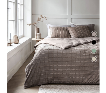 De Sleeptime Faux Check Dekbedovertrekset is verkrijgbaar in 4 kleuren. De Sleeptime Faux Check Dekbedovertrekset is verkrijgbaar in 4 kleuren.