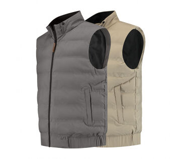 Travelin’ Magnus bodywarmer donkergrijs en taupe – twee bodywarmers naast elkaar, schuin vooraanzicht.
