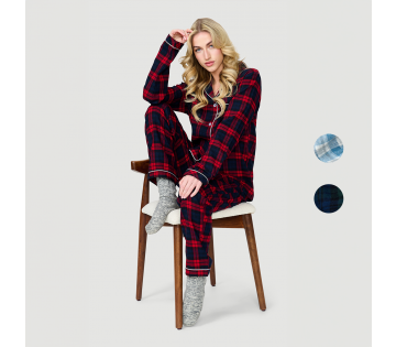 American Flannel Dames Flanellen Pyjamaset in verschillende kleuren en patronen. American Flannel Dames Flanellen Pyjamaset in verschillende kleuren en patronen.
