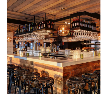 4*-hotel aan het strand & boulevard in Makkum Friesland incl. ontbijt