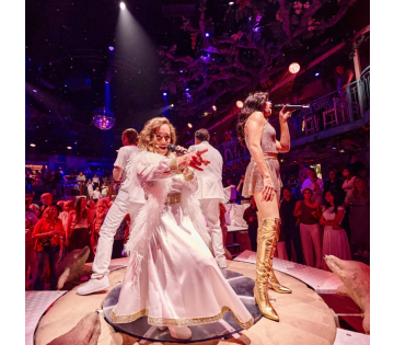 Beleef Mamma Mia! The Party incl. diner + stijlvol verblijf