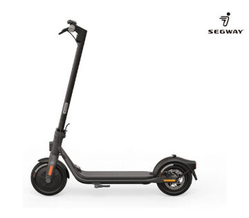 De step is compact en makkelijk in 2 stappen op te vouwen.