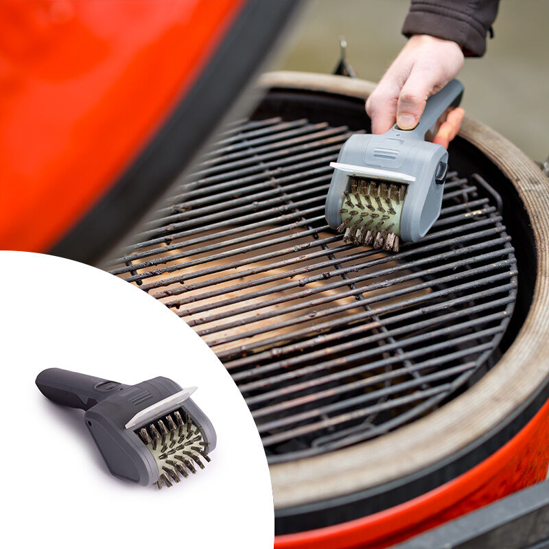 De QLT BBQ Borstel is het perfecte hulpstuk voor het schoonmaken van aangekoekte etensresten. De QLT BBQ Borstel is het perfecte hulpstuk voor het schoonmaken van aangekoekte etensresten.