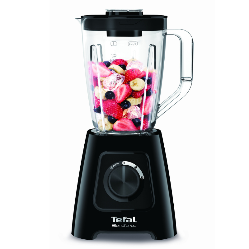 Een productfoto van de Tefal Blendfore II Blender met rood fruit erin